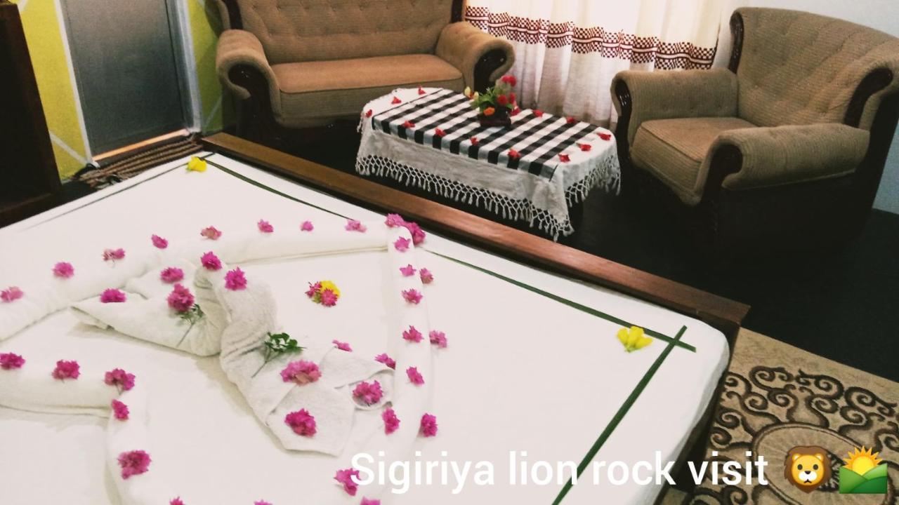 Oleena Home Stay Habarana Ngoại thất bức ảnh